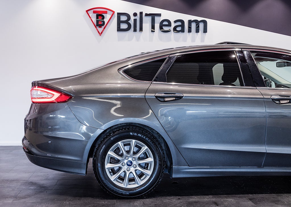 Ford Mondeo 2015 - miniatyr 13