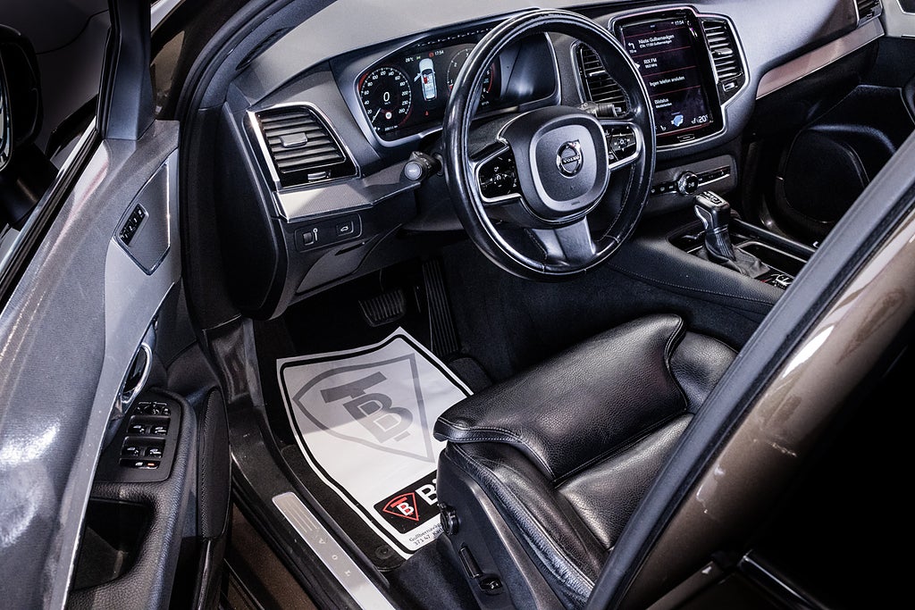 Volvo XC90 2016 - miniatyr 12