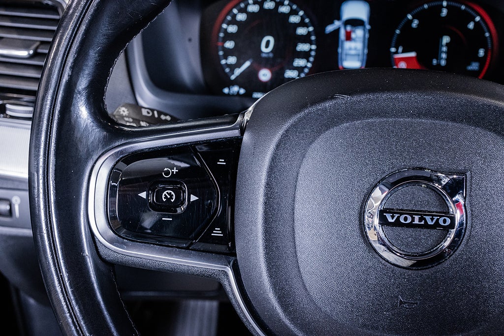 Volvo XC90 2016 - miniatyr 18