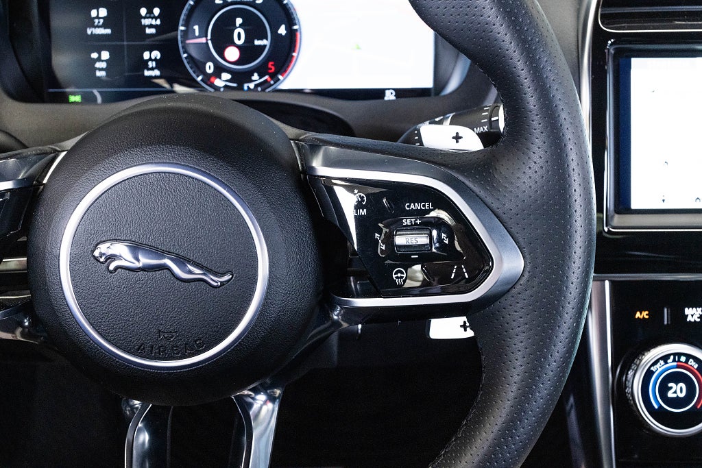 Jaguar XE 2020 - miniatyr 21