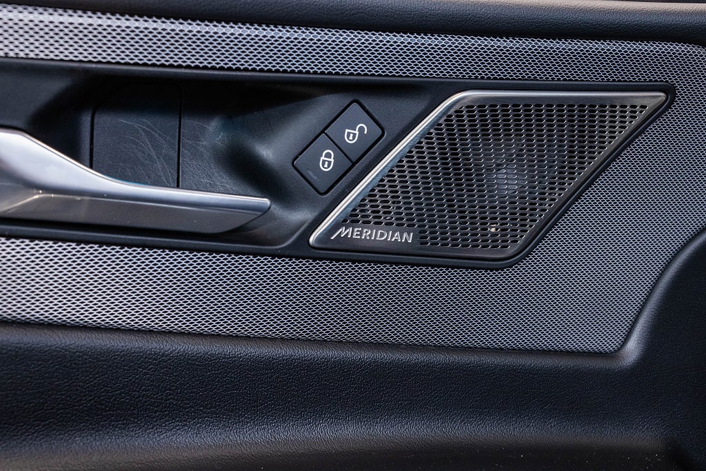Jaguar XE 2020 - miniatyr 23
