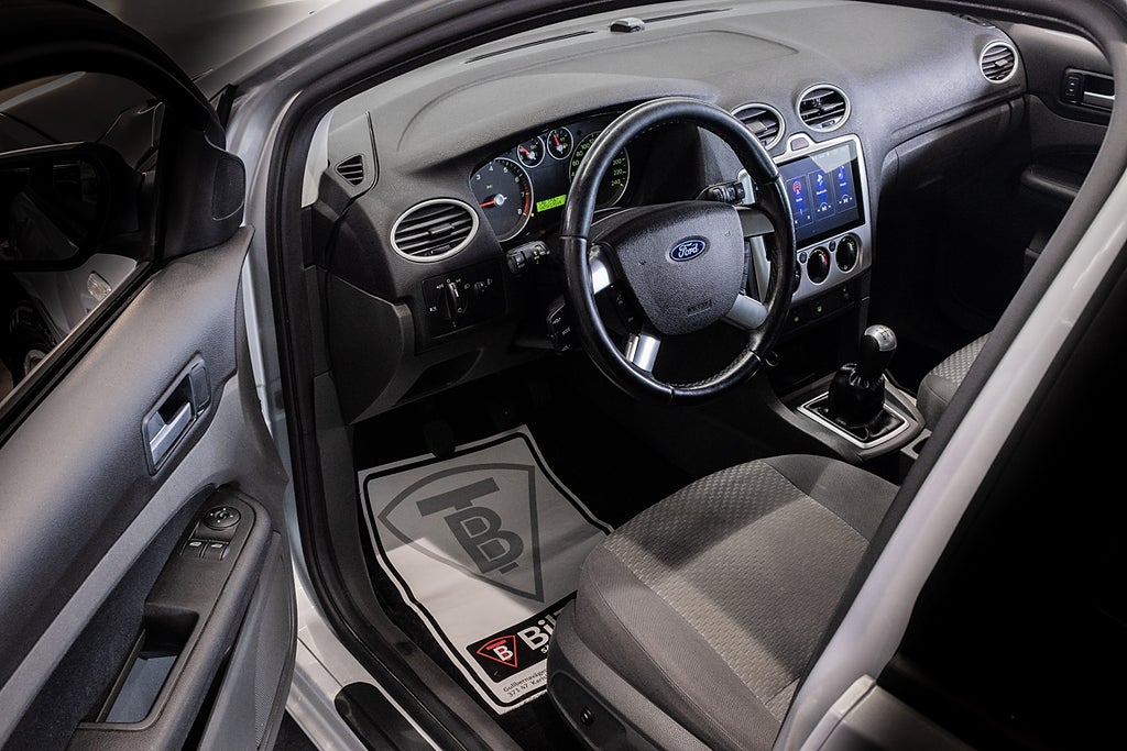 Ford Focus 2007 - miniatyr 12