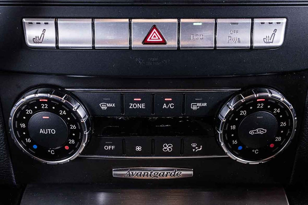 Mercedes-Benz C220 2013 - miniatyr 21