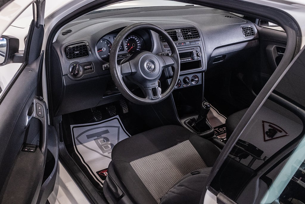 Volkswagen Polo 2014 - miniatyr 12
