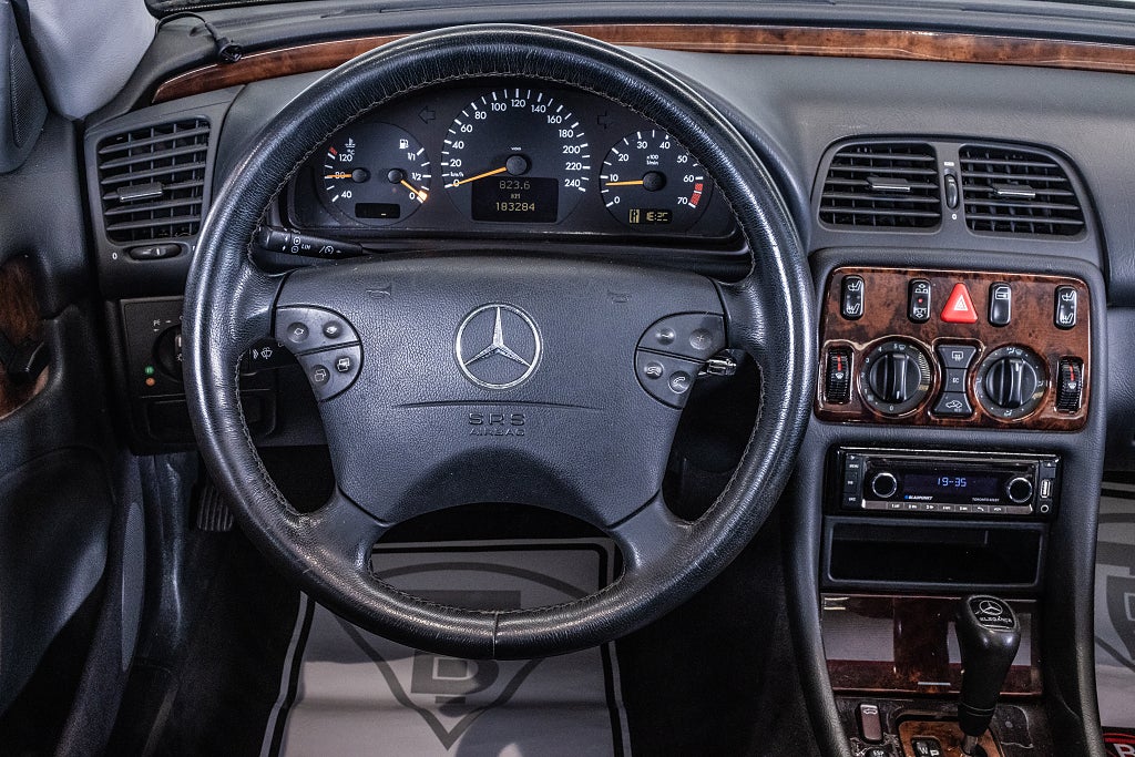 Mercedes-Benz CLK 2000 - miniatyr 17