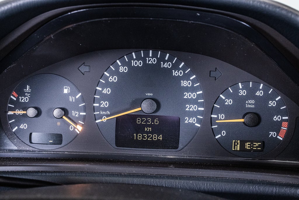 Mercedes-Benz CLK 2000 - miniatyr 21