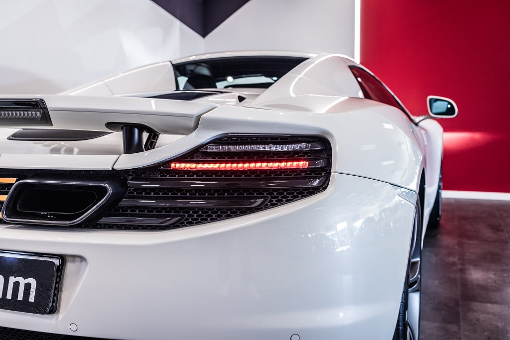 McLaren MP4-12C 2013 - miniatyr 12