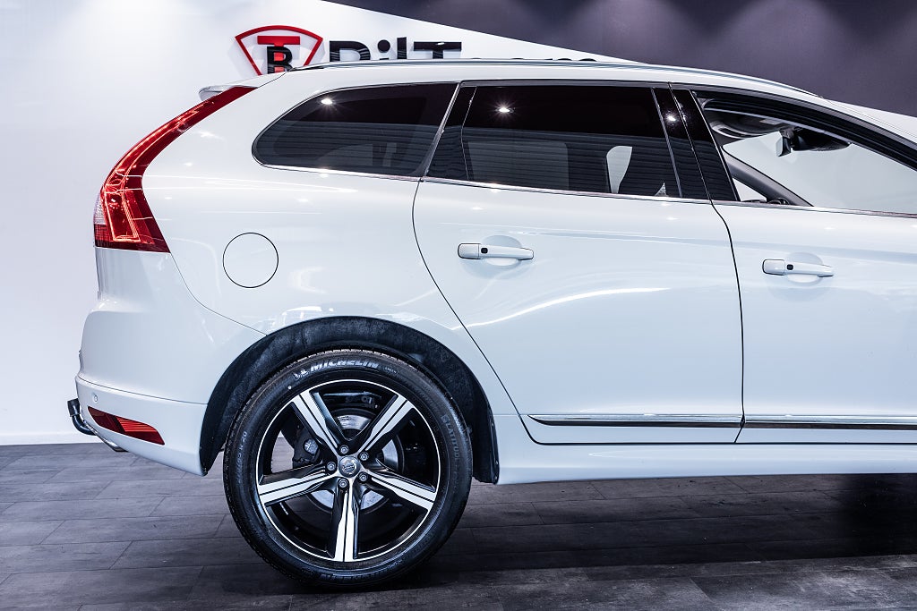Volvo XC60 2017 - miniatyr 11