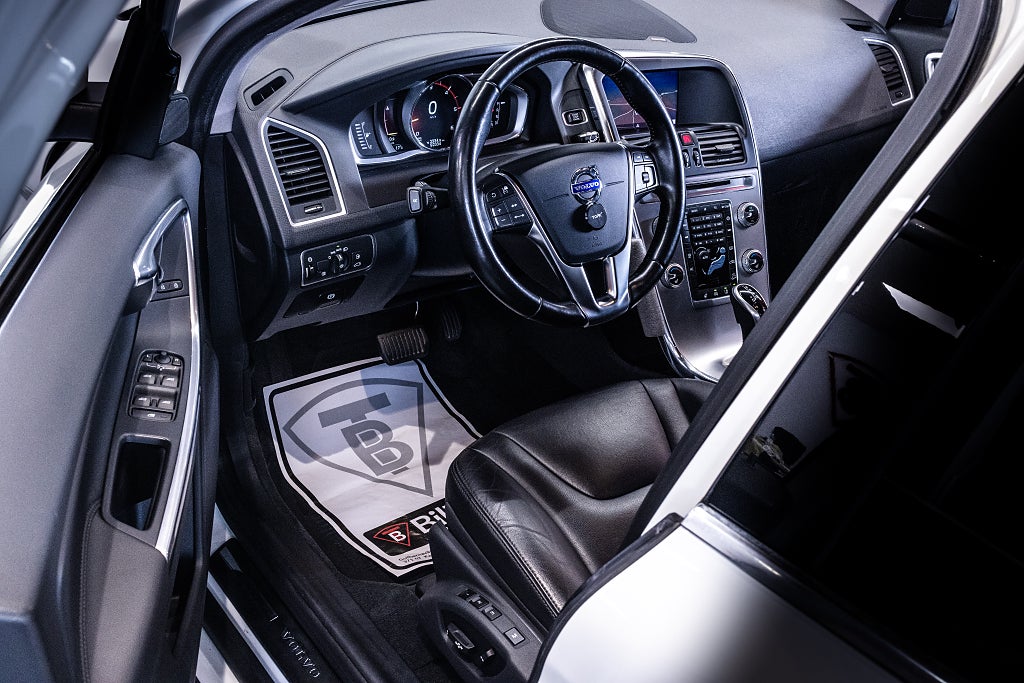 Volvo XC60 2017 - miniatyr 13