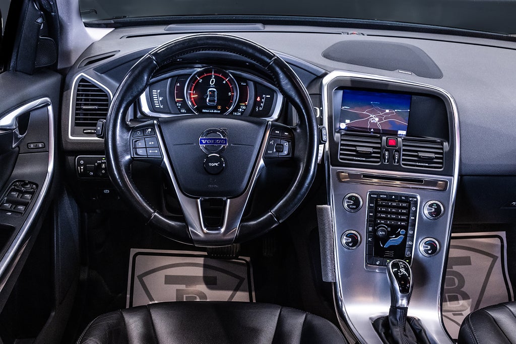 Volvo XC60 2017 - miniatyr 17
