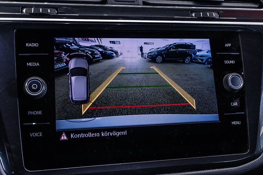 Volkswagen Tiguan 2019 - miniatyr 24