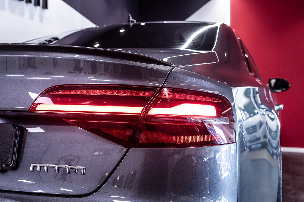 Audi A8 2017 - miniatyr 10
