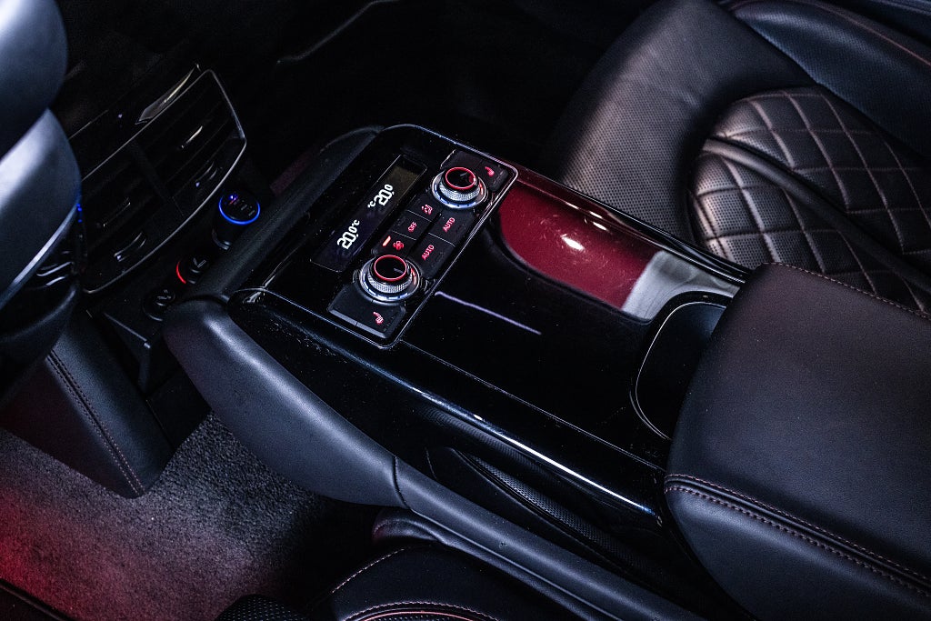 Audi A8 2017 - miniatyr 32