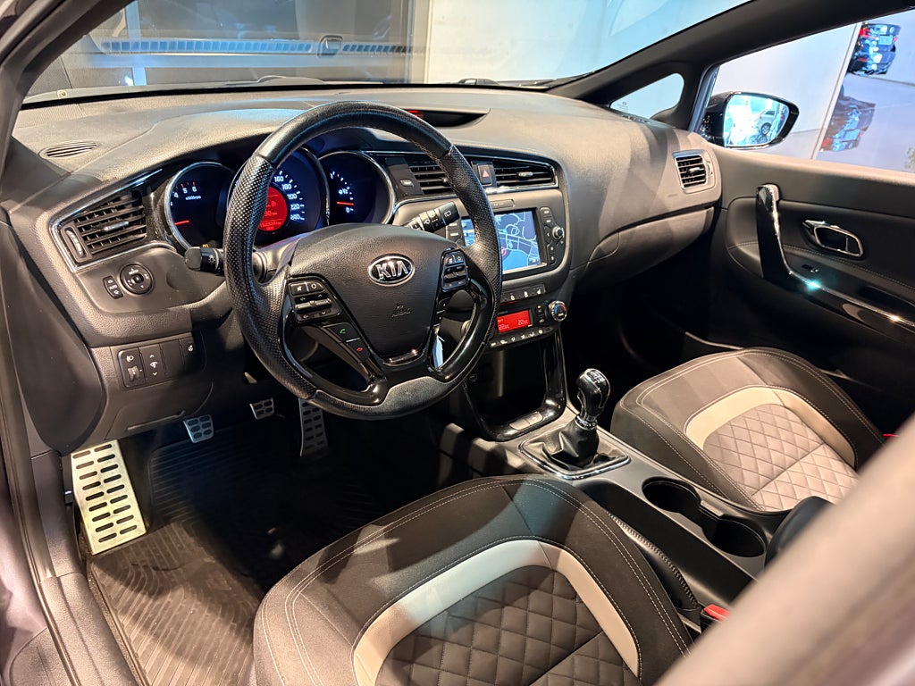 Kia Ceed 2016 - miniatyr 18