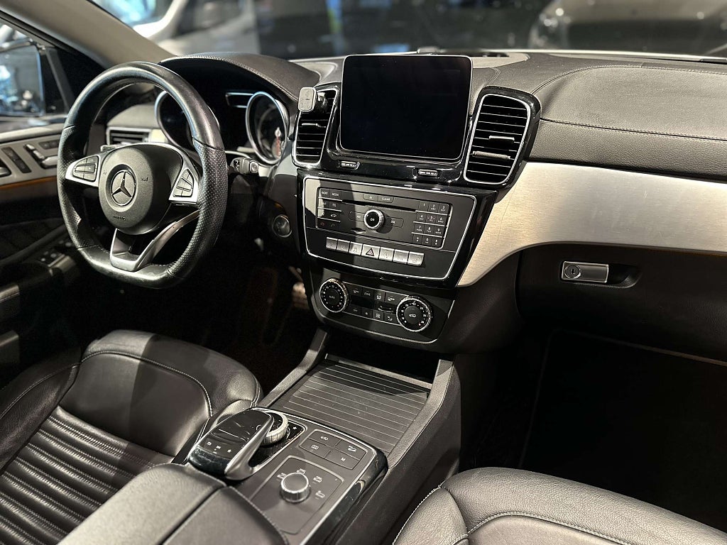 Mercedes-Benz GLE 2017 - miniatyr 5