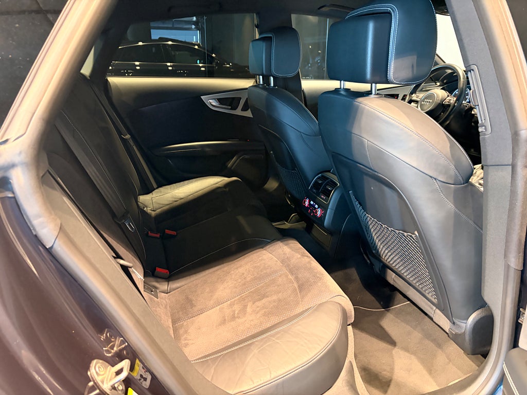 Audi A7 2017 - miniatyr 14