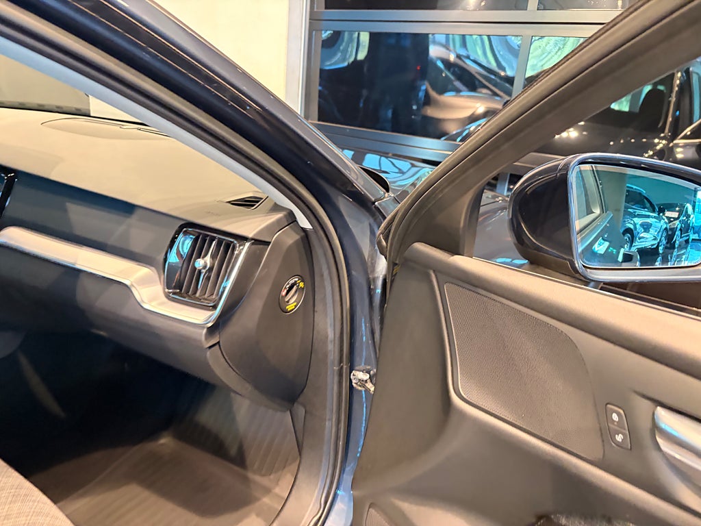 Volvo V60 2023 - miniatyr 11