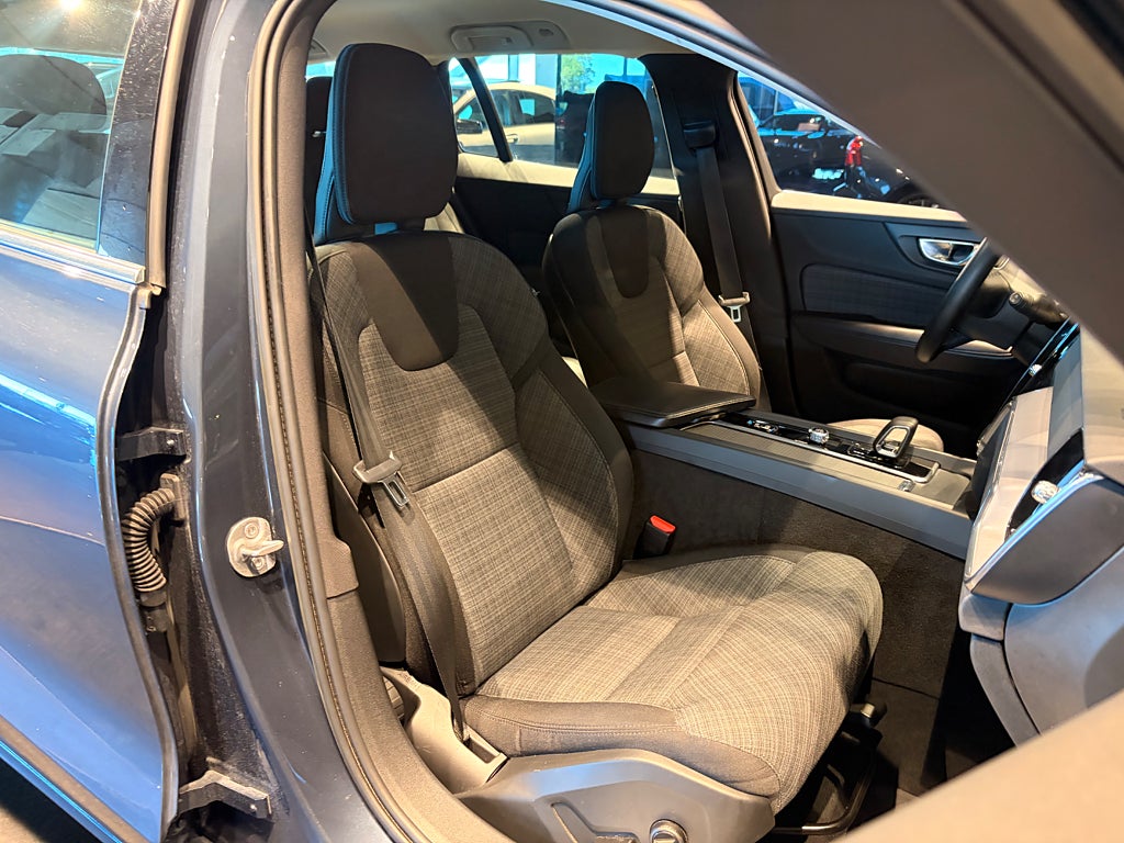 Volvo V60 2023 - miniatyr 12