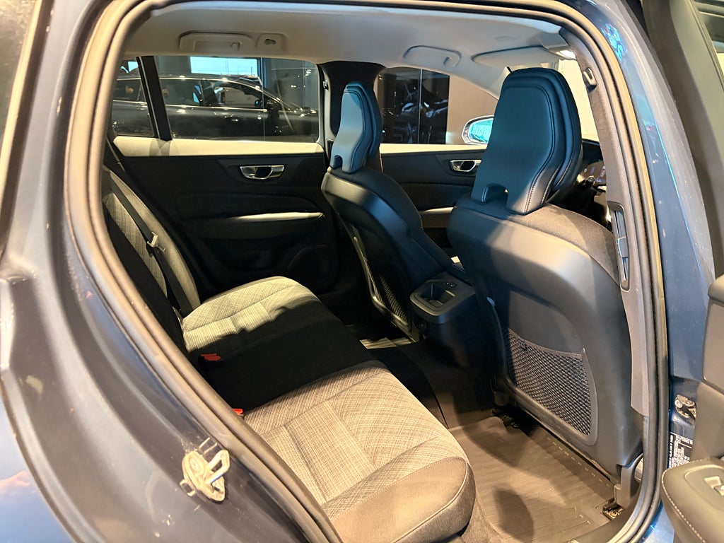 Volvo V60 2023 - miniatyr 13