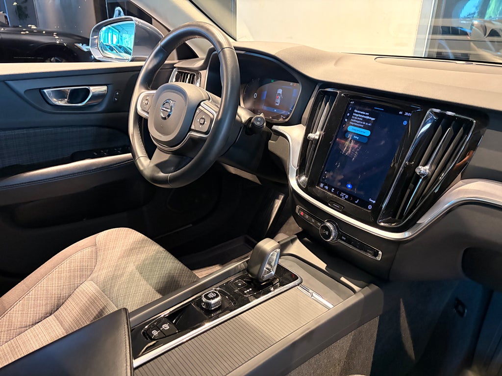 Volvo V60 2023 - miniatyr 5