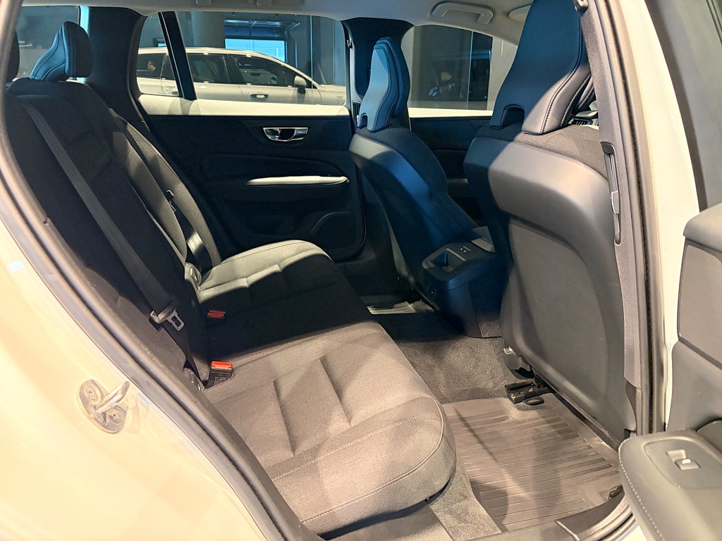 Volvo V60 Cross Country 2022 - miniatyr 14