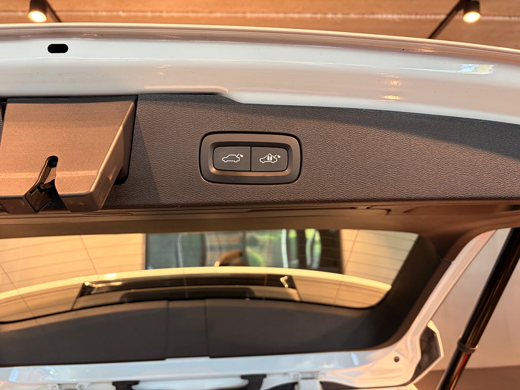 Volvo V60 Cross Country 2022 - miniatyr 17