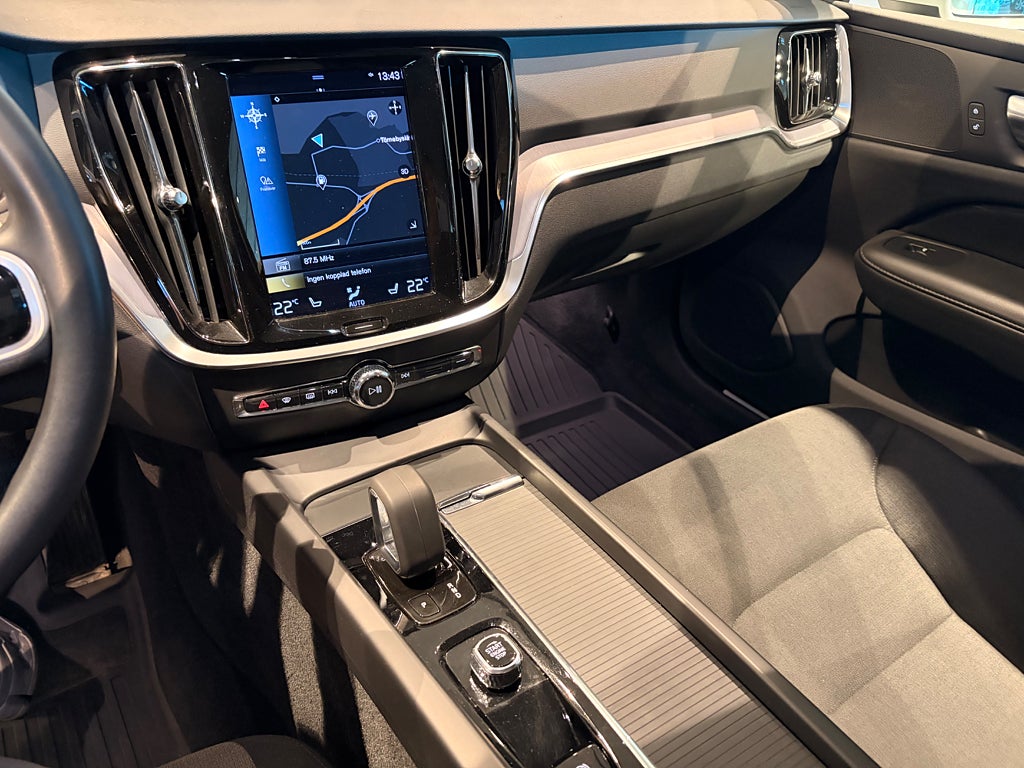 Volvo V60 Cross Country 2022 - miniatyr 24