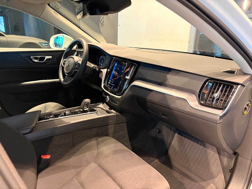 Volvo V60 Cross Country 2022 - miniatyr 4