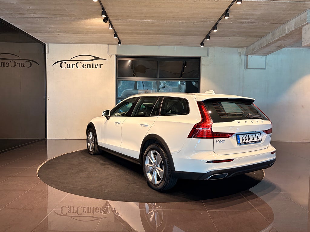 Volvo V60 Cross Country 2022 - miniatyr 7