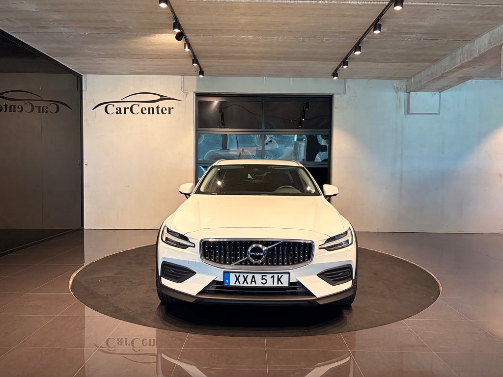 Volvo V60 Cross Country 2022 - miniatyr 8