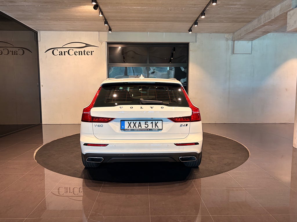Volvo V60 Cross Country 2022 - miniatyr 9
