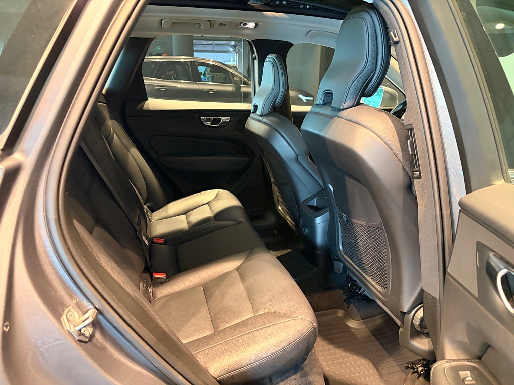 Volvo XC60 2021 - miniatyr 15