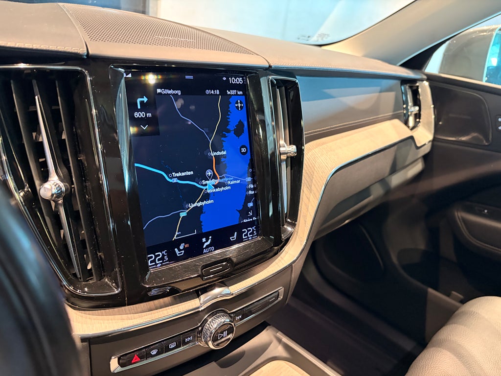 Volvo XC60 2021 - miniatyr 24