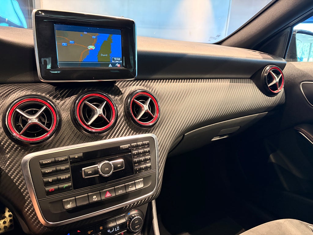 Mercedes-Benz A45 2013 - miniatyr 25