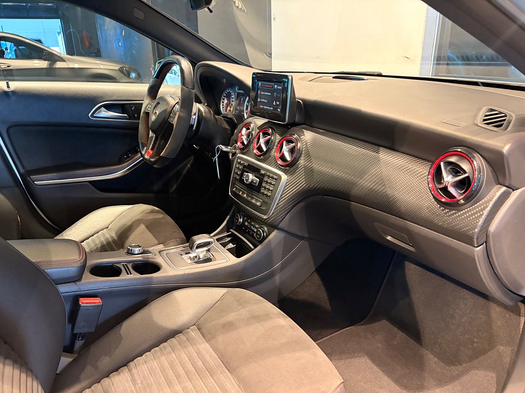 Mercedes-Benz A45 2013 - miniatyr 4
