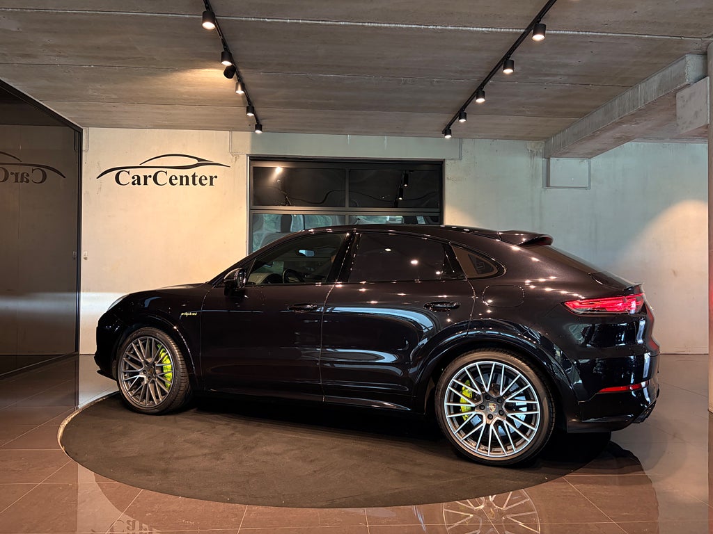 Porsche Cayenne 2020 - miniatyr 12