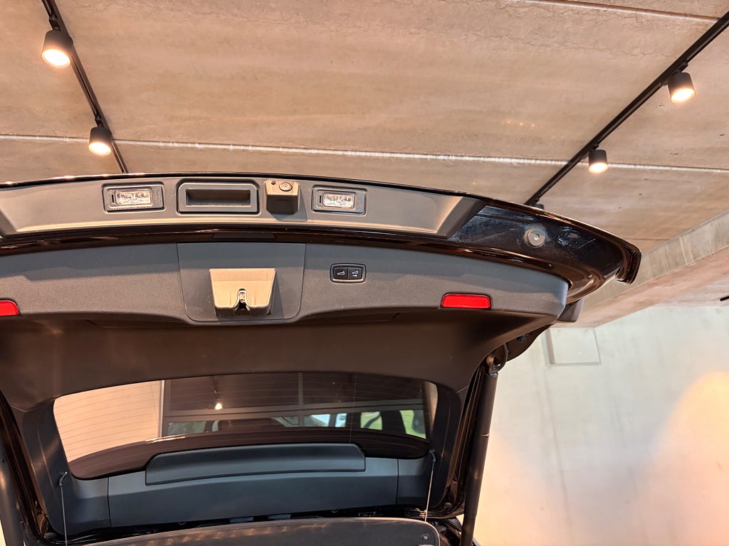 Porsche Cayenne 2020 - miniatyr 19