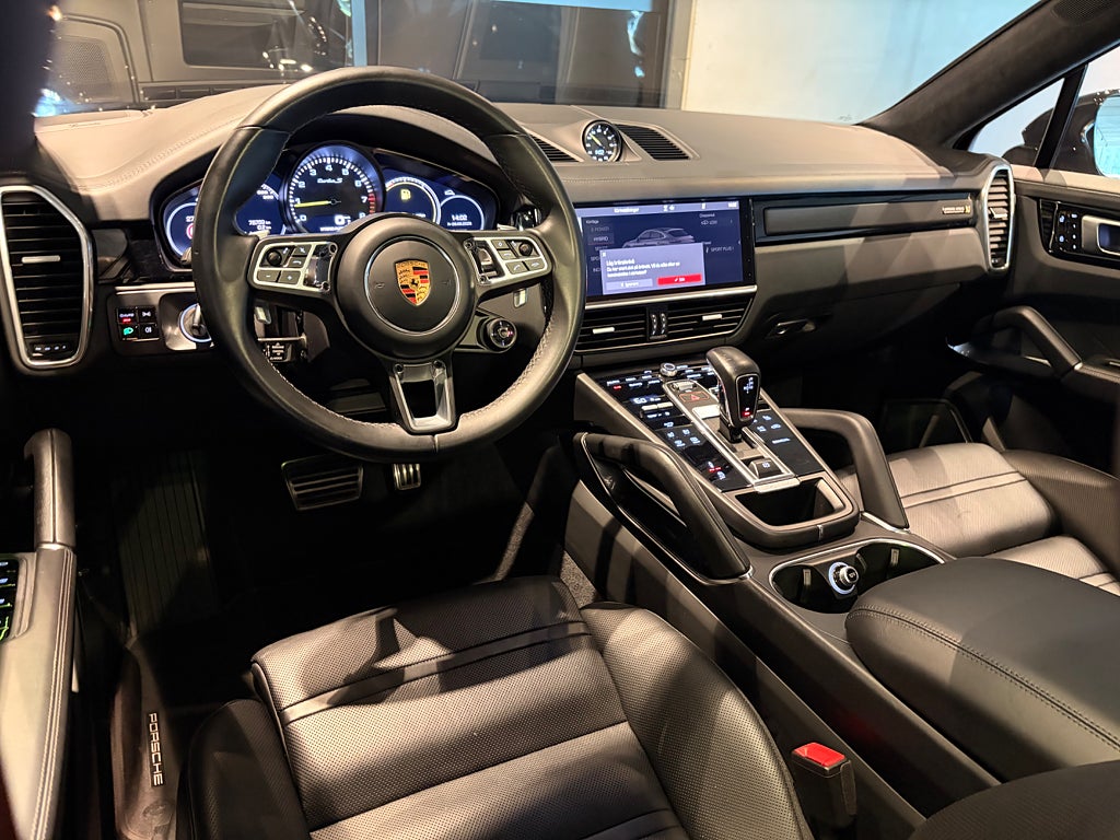 Porsche Cayenne 2020 - miniatyr 21
