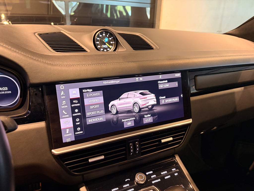 Porsche Cayenne 2020 - miniatyr 26