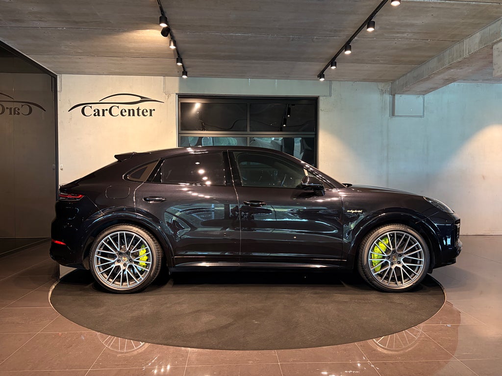 Porsche Cayenne 2020 - miniatyr 10
