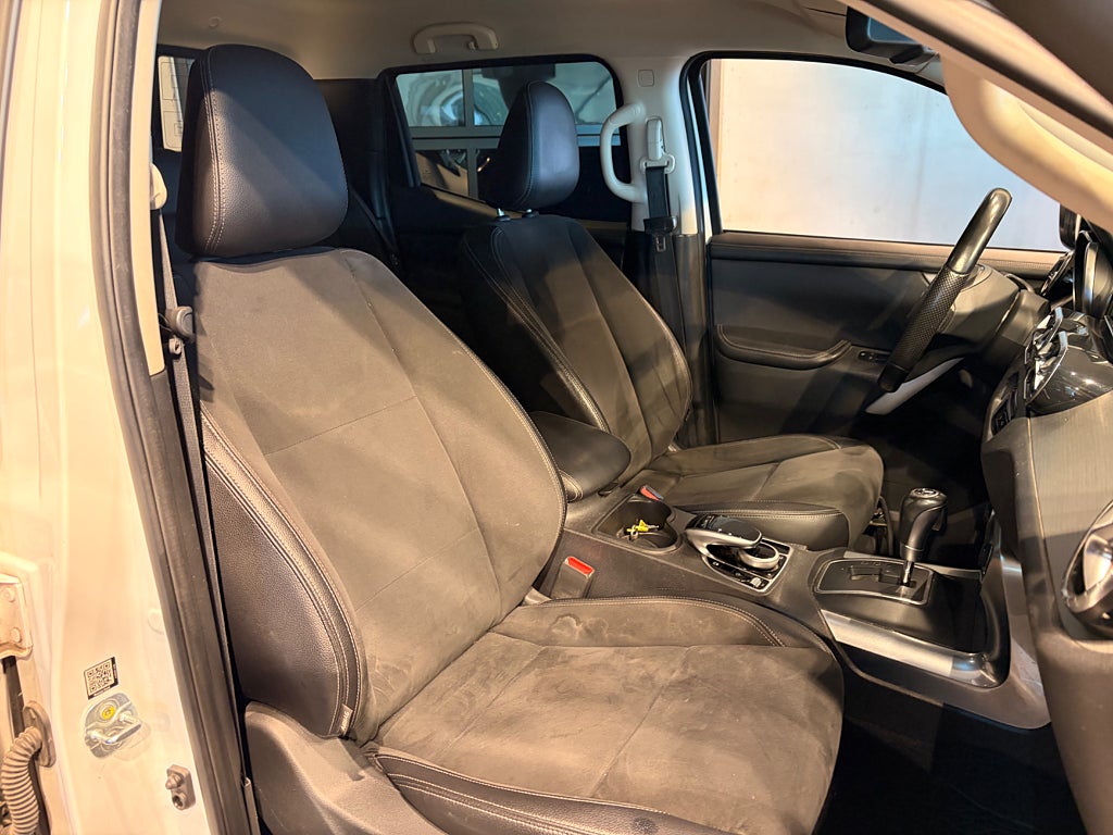 Mercedes-Benz X 250 2018 - miniatyr 11