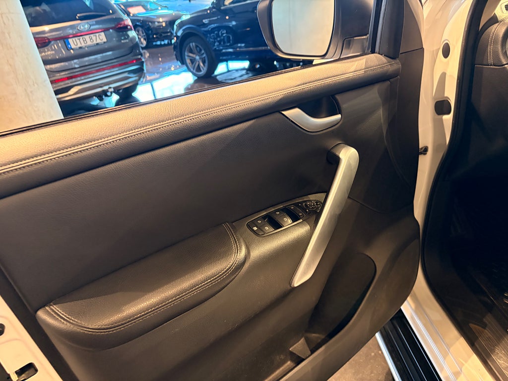 Mercedes-Benz X 250 2018 - miniatyr 16