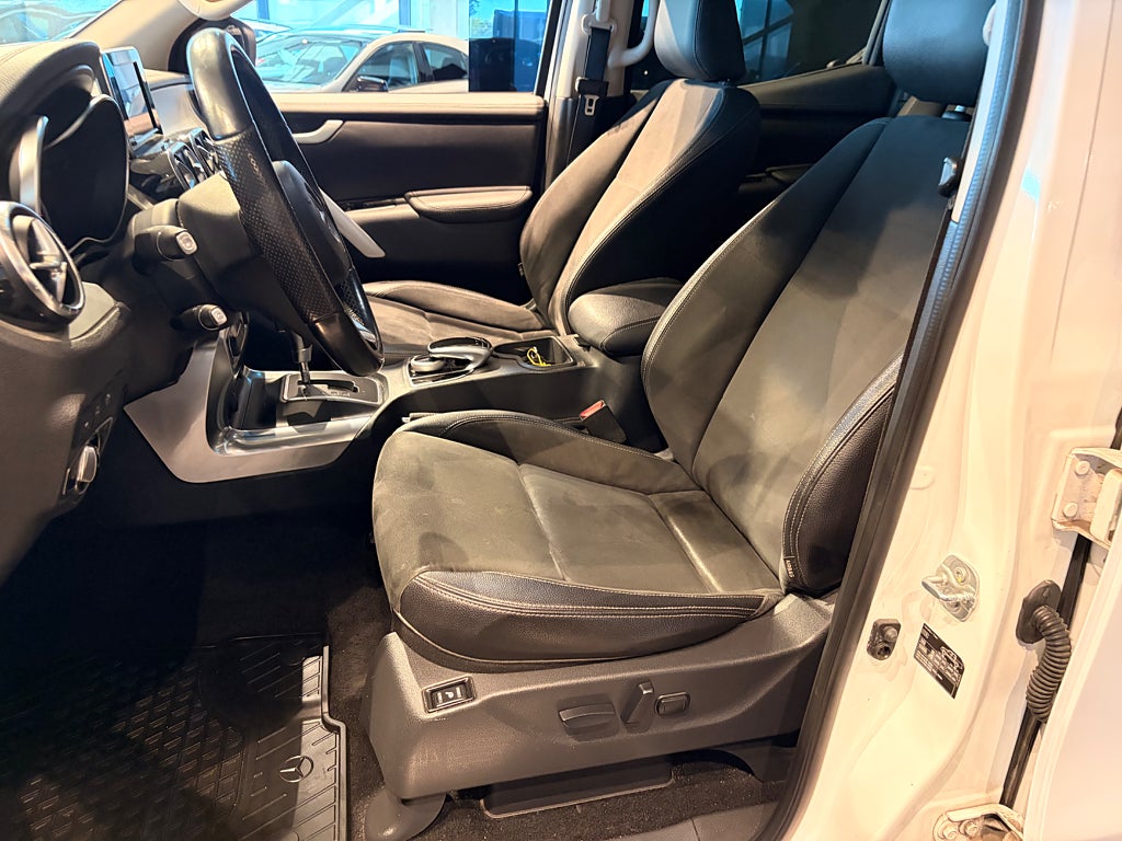 Mercedes-Benz X 250 2018 - miniatyr 17