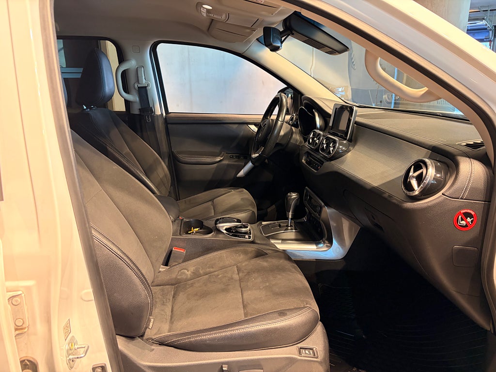 Mercedes-Benz X 250 2018 - miniatyr 3