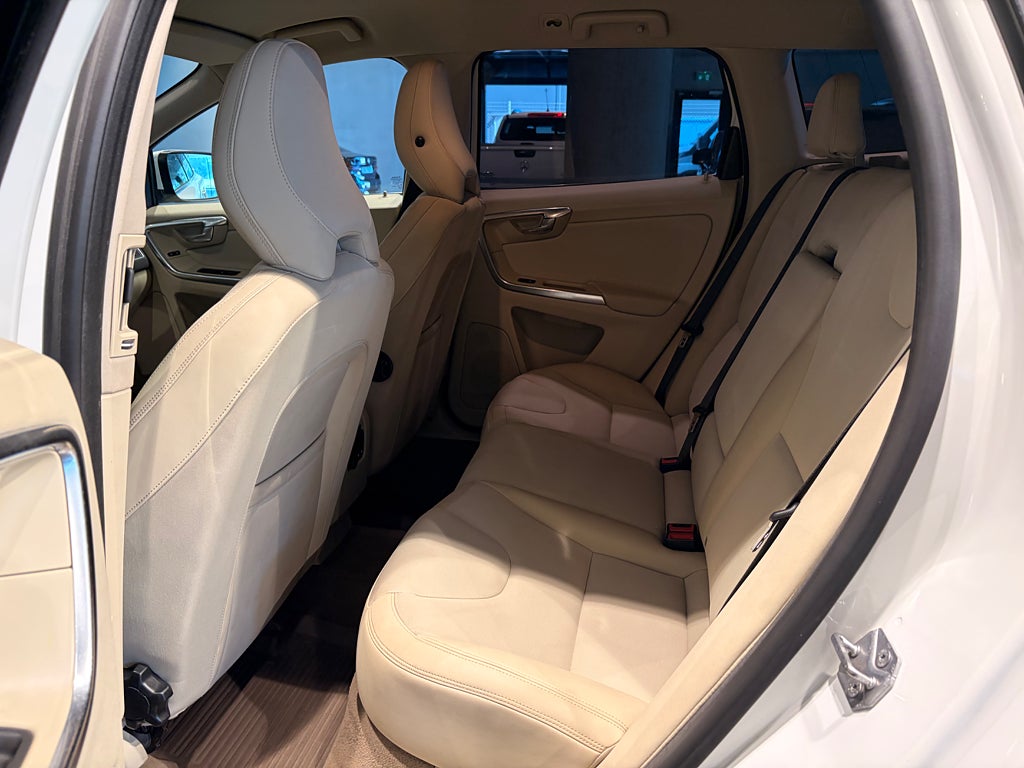 Volvo XC60 2014 - miniatyr 17