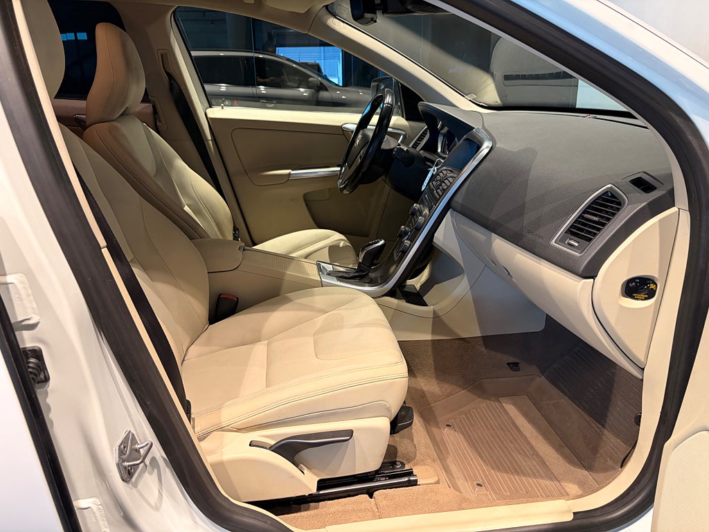 Volvo XC60 2014 - miniatyr 3