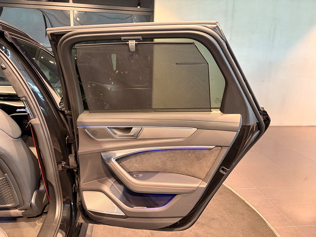 Audi RS6 2020 - miniatyr 21