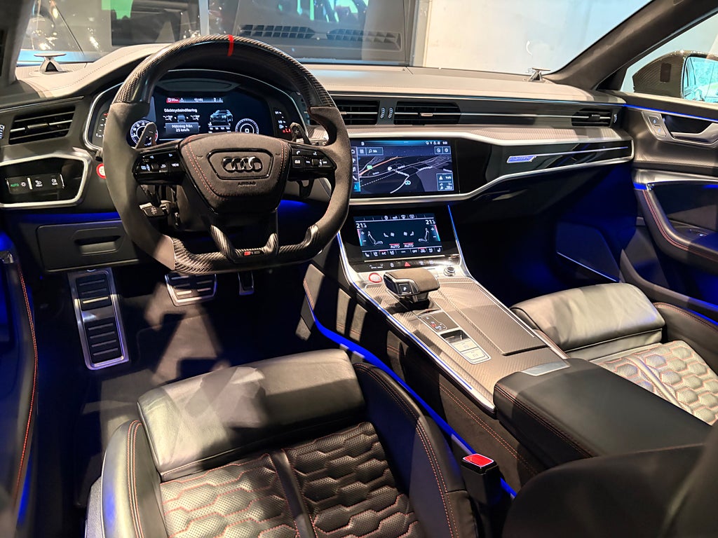 Audi RS6 2020 - miniatyr 26