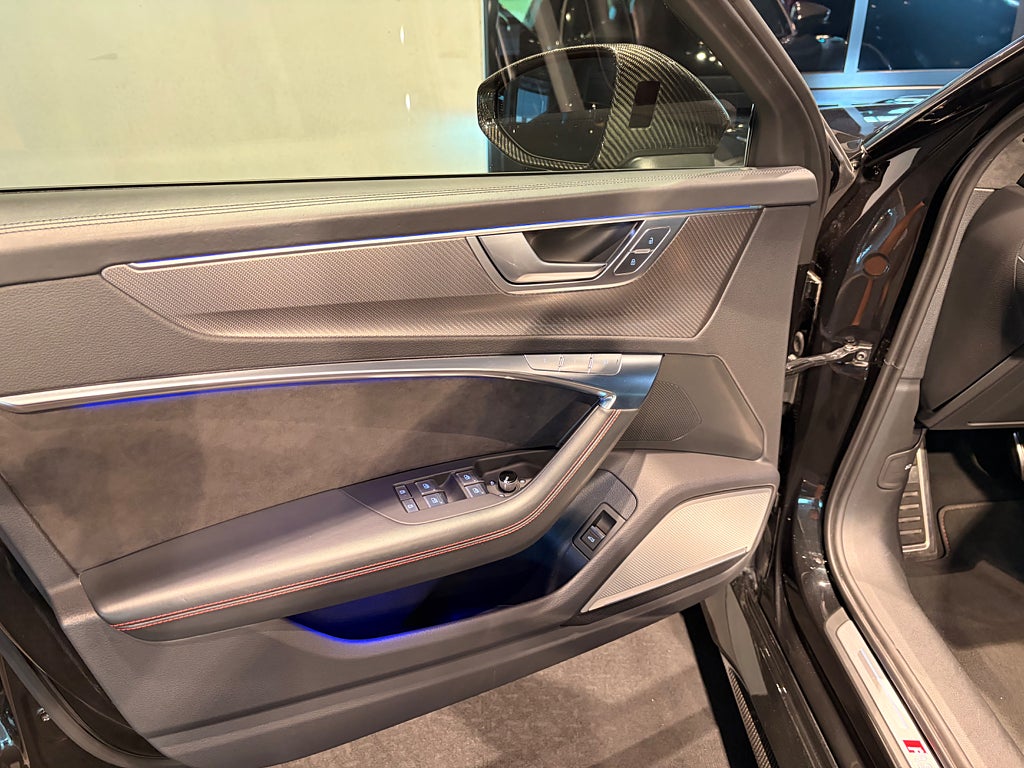 Audi RS6 2020 - miniatyr 28