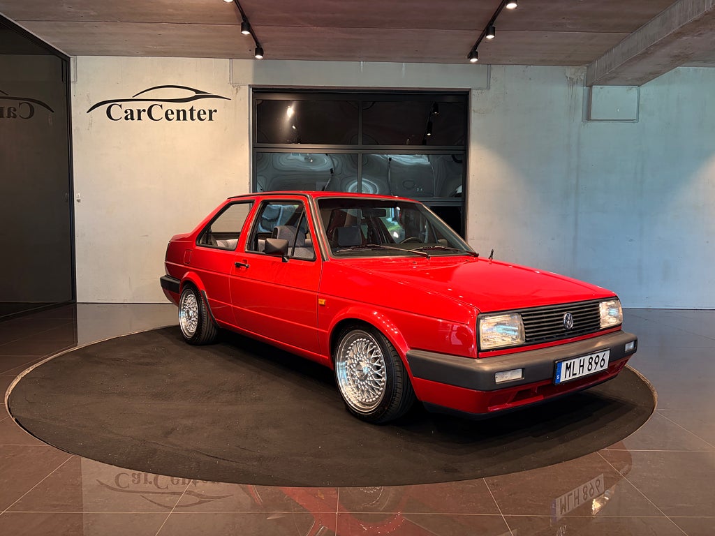 Volkswagen Jetta 1987 - miniatyr 2